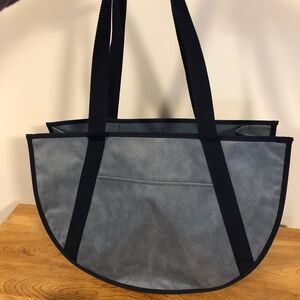 31 Gifts Round Utility Tote Blue Travel Bag Sports Kids Vacation Beach